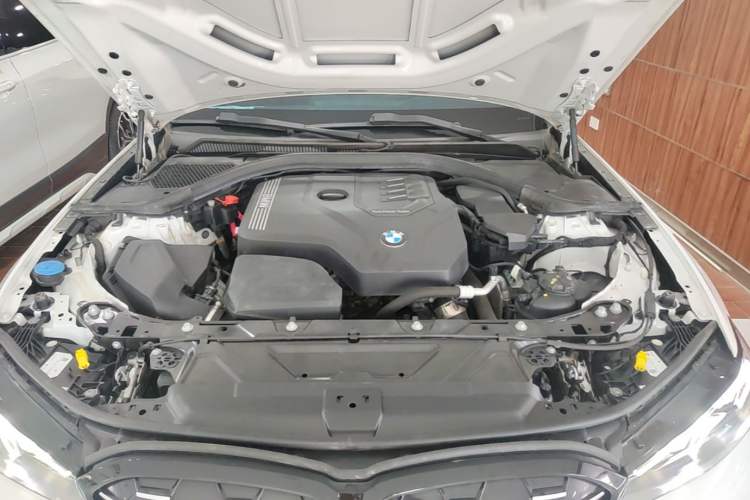 Used BMW 3 Series 2023 325i M Sport Night Edition Package Engine Bay