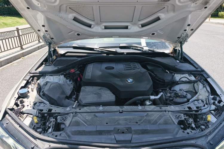 Used BMW 3 Series 2023 320Li M Sport Package Engine Bay