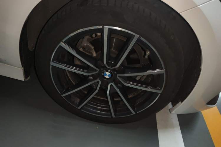Used BMW 3 Series 2023 320Li M Sport Package Exterior 1