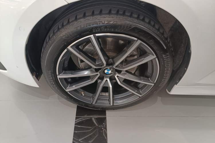 Used BMW 3 Series 2023 325Li M Sport Package Exterior 1