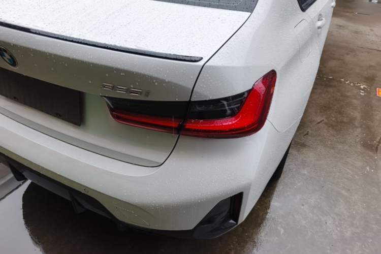 Used BMW 3 Series 2023 325i M Sport Night Edition Package Exterior 3