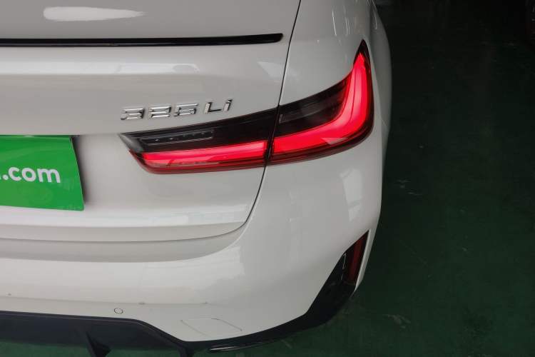 Used BMW 3 Series 2023 325Li M Sport Night Edition Package Exterior 3