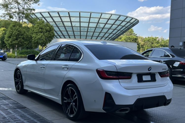 Used BMW 3 Series 2023 325i M Sport Package Exterior 3