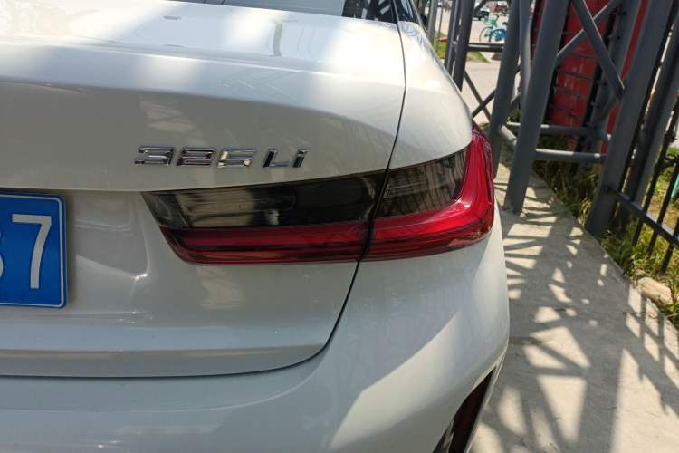 Used BMW 3 Series 2023 325Li M Sport Package Exterior 3