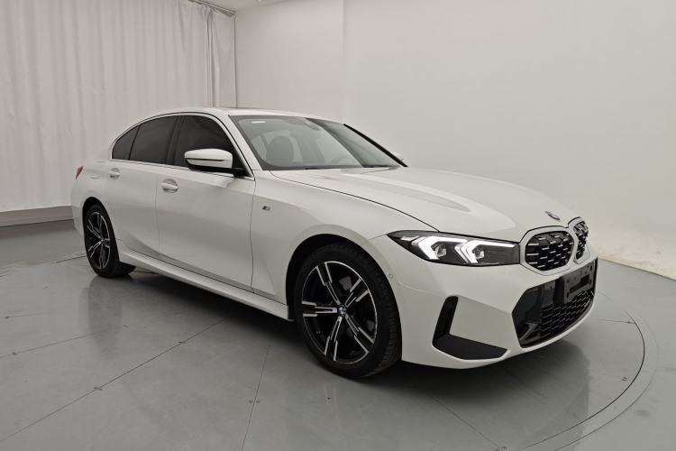 Used BMW 3 Series 2023 325i M Sport Package Exterior 3