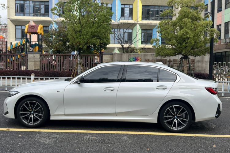 Used BMW 3 Series 2023 320Li M Sport Package Exterior 3