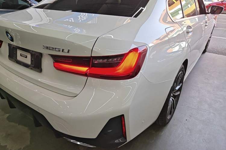 Used BMW 3 Series 2023 325Li M Sport Package Exterior 3