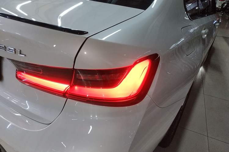 Used BMW 3 Series 2023 325Li M Sport Night Edition Package Exterior 3