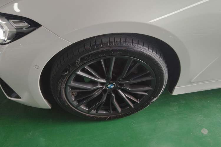 Used BMW 3 Series 2023 325Li M Sport Night Edition Package Exterior 4