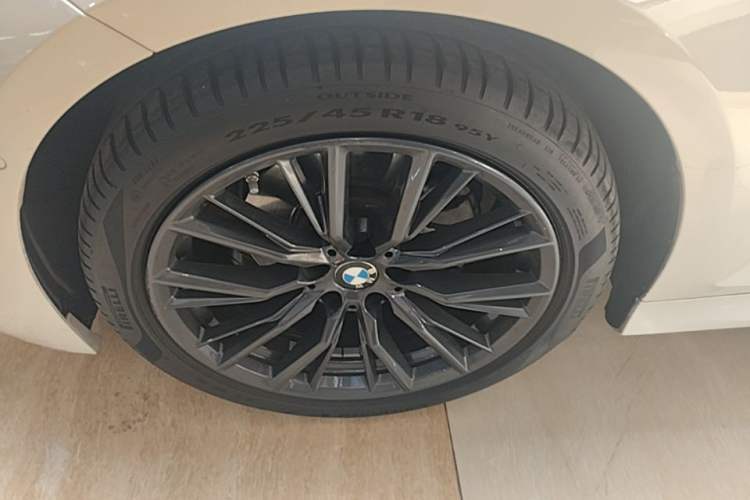 Used BMW 3 Series 2023 325Li M Sport Night Edition Package Exterior 4