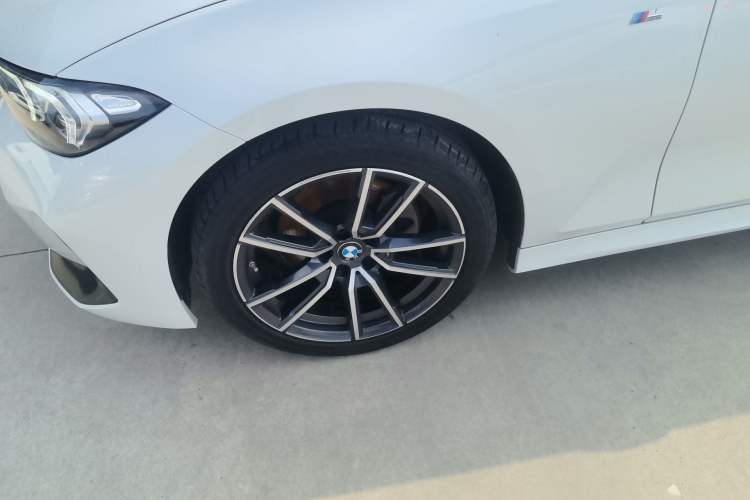 Used BMW 3 Series 2023 320Li M Sport Package Exterior 4