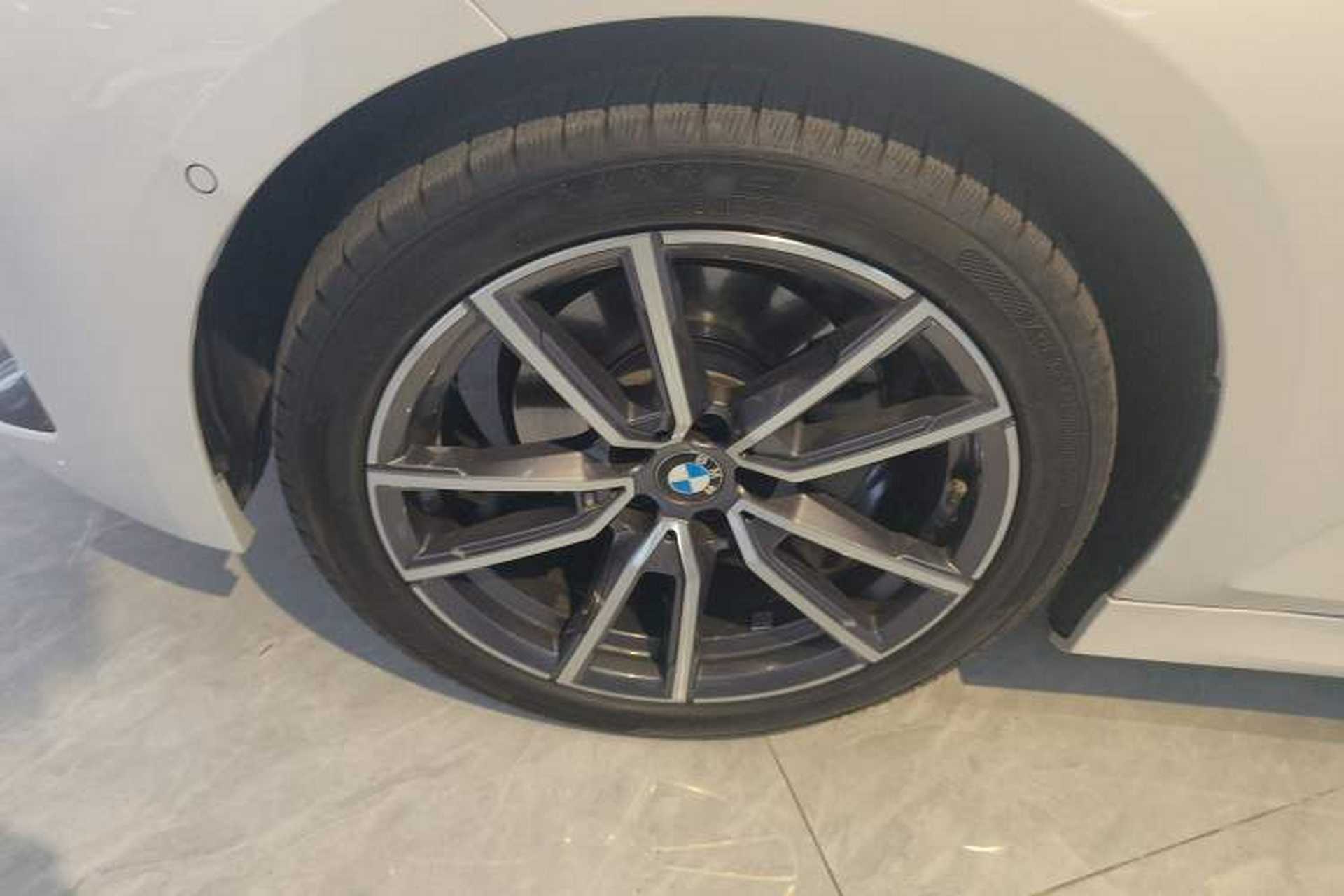 Used BMW 3 Series 2023 325Li M Sport Package Exterior 4