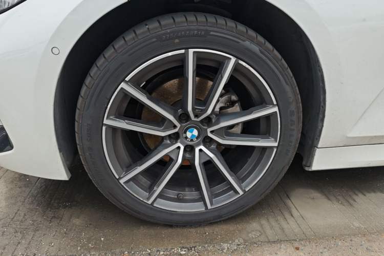 Used BMW 3 Series 2023 325Li M Sport Package Exterior 4