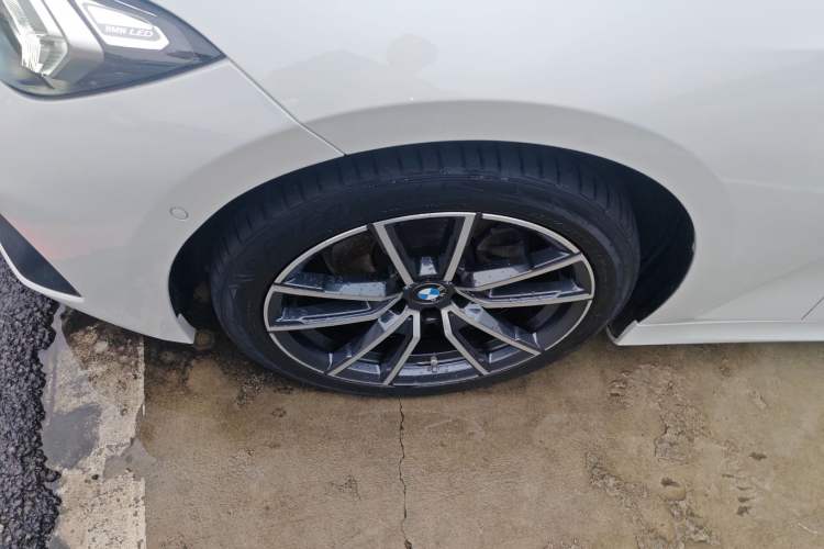 Used BMW 3 Series 2023 325Li M Sport Package Exterior 4