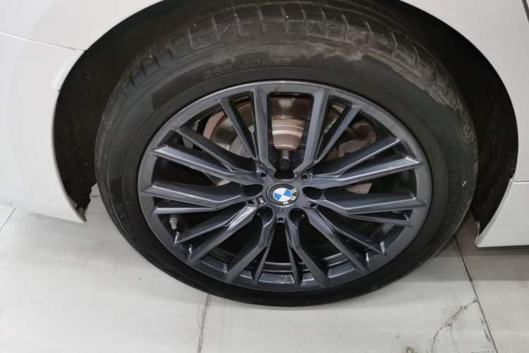Used BMW 3 Series 2023 325Li M Sport Night Edition Package Exterior 5