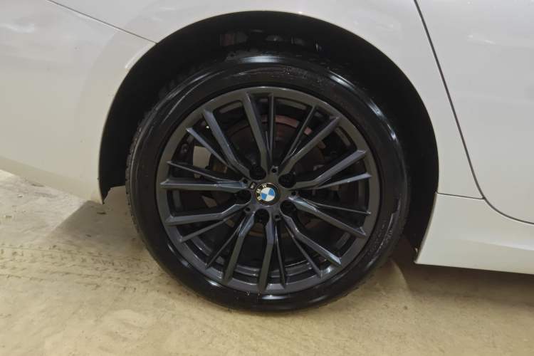 Used BMW 3 Series 2023 325Li M Sport Night Edition Package Exterior 5