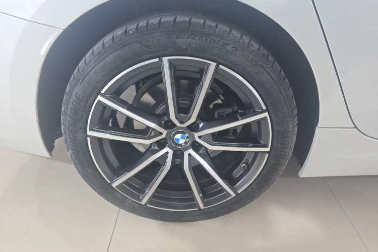Used BMW 3 Series 2023 325Li M Sport Package Exterior 5