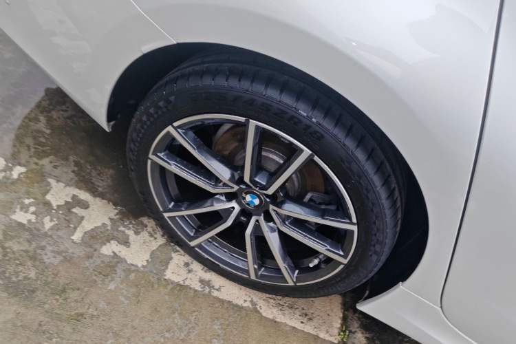Used BMW 3 Series 2023 325Li M Sport Package Exterior 5