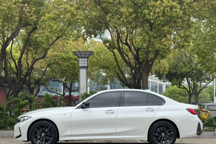 Used BMW 3 Series 2023 325i M Sport Night Edition Package Exterior 5