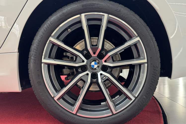 Used BMW 3 Series 2023 320Li M Sport Package Exterior 7