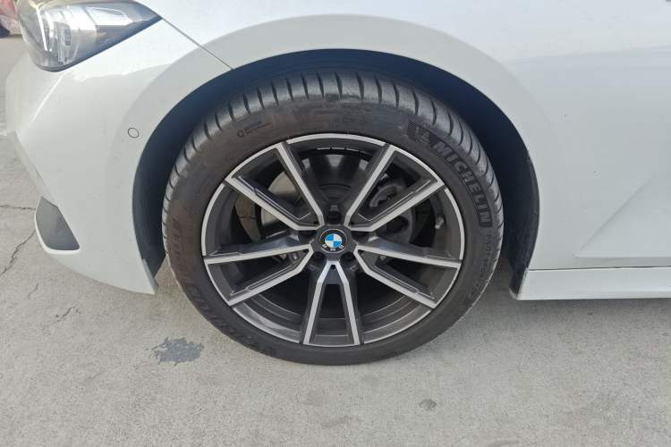 Used BMW 3 Series 2023 325Li xDrive M Sport Package Exterior 7