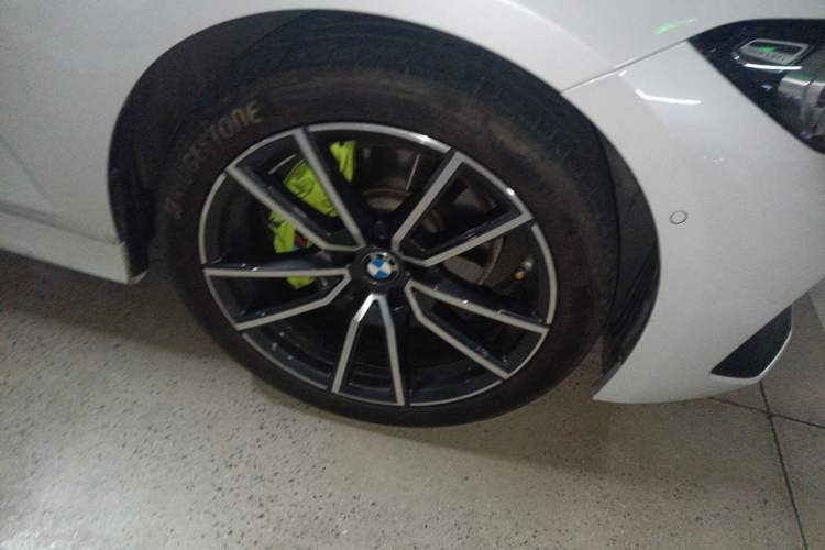 Used BMW 3 Series 2023 325Li M Sport Package Exterior 7