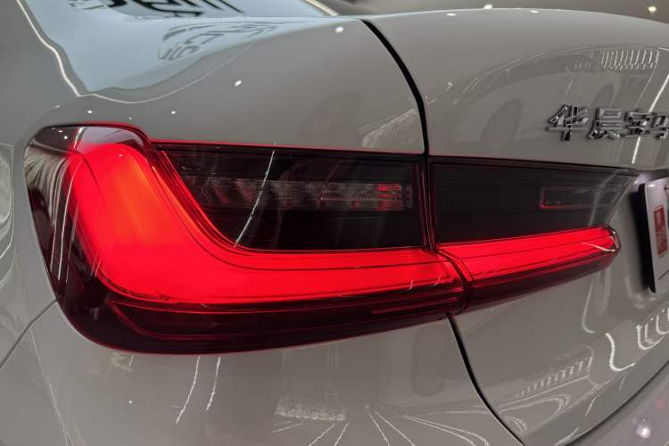 Used BMW 3 Series 2023 320Li M Sport Package Exterior 9