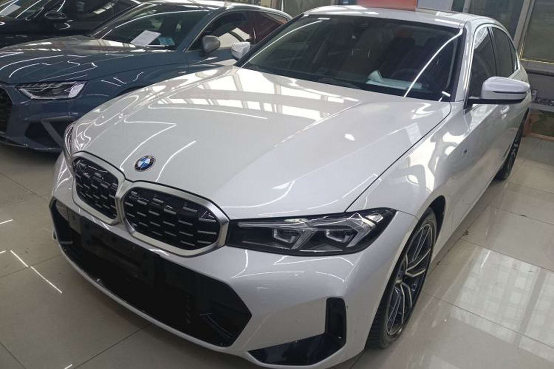 Used BMW 3 Series 2023 325Li M Sport Package Front Left 45 Deg