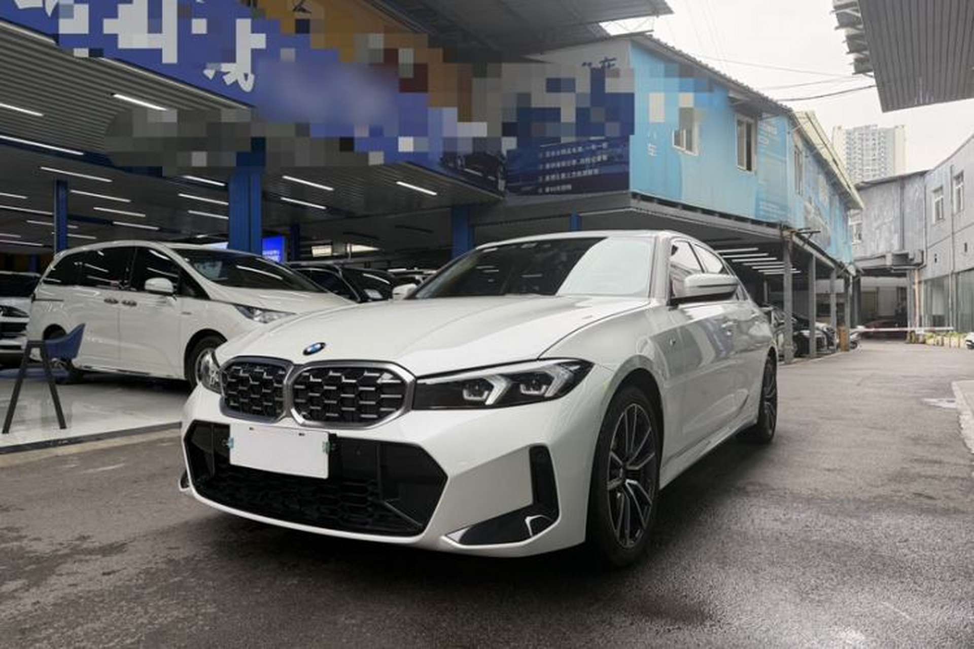 Used BMW 3 Series 2023 325Li M Sport Package Front Left 45 Deg