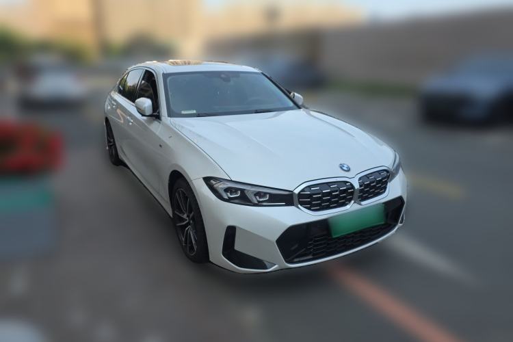 Used BMW 3 Series 2023 325Li M Sport Package Front Right 45 Deg