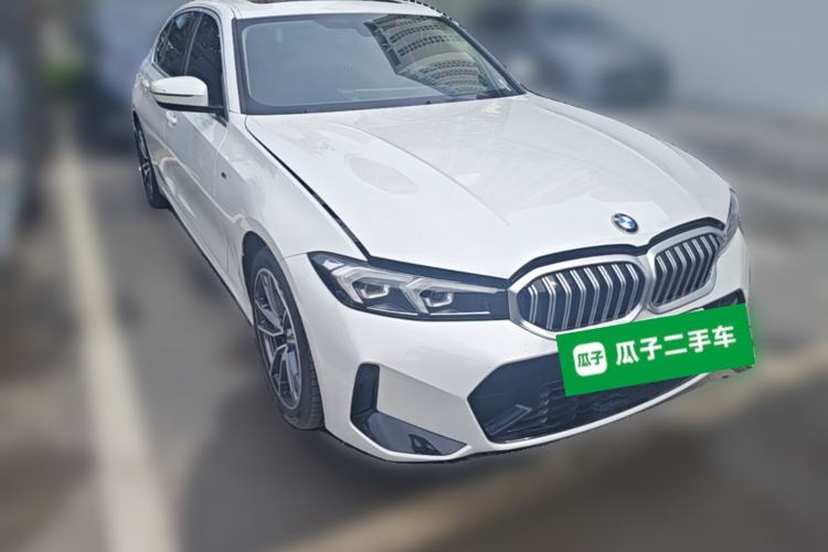 Used BMW 3 Series 2023 320Li M Sport Package Front Right 45 Deg