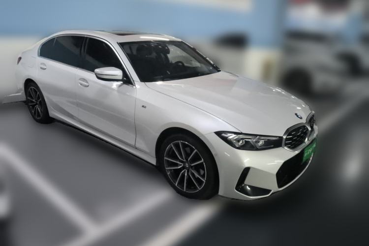 Used BMW 3 Series 2023 325Li M Sport Package Front Right 45 Deg
