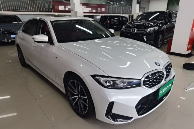 Used BMW 3 Series 2023 325Li M Sport Package Front Right 45 Deg