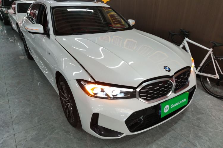 Used BMW 3 Series 2023 325Li M Sport Package Front Right 45 Deg