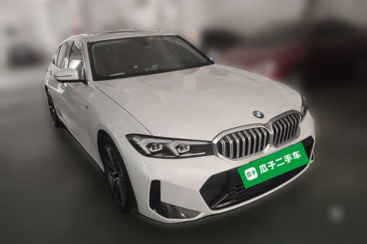 Used BMW 3 Series 2023 320Li M Sport Package Front Right 45 Deg