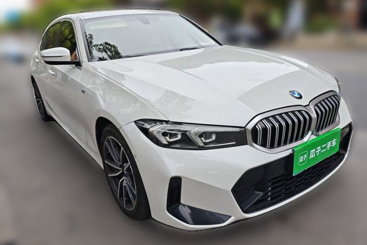 Used BMW 3 Series 2023 320Li M Sport Package Front Right 45 Deg