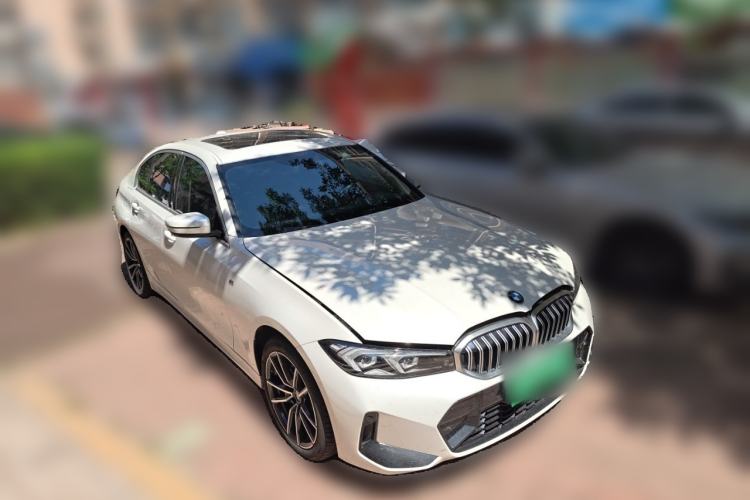 Used BMW 3 Series 2023 320i M Sport Package Front Right 45 Deg