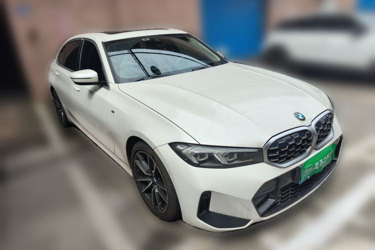 Used BMW 3 Series 2023 325Li M Sport Package Front Right 45 Deg