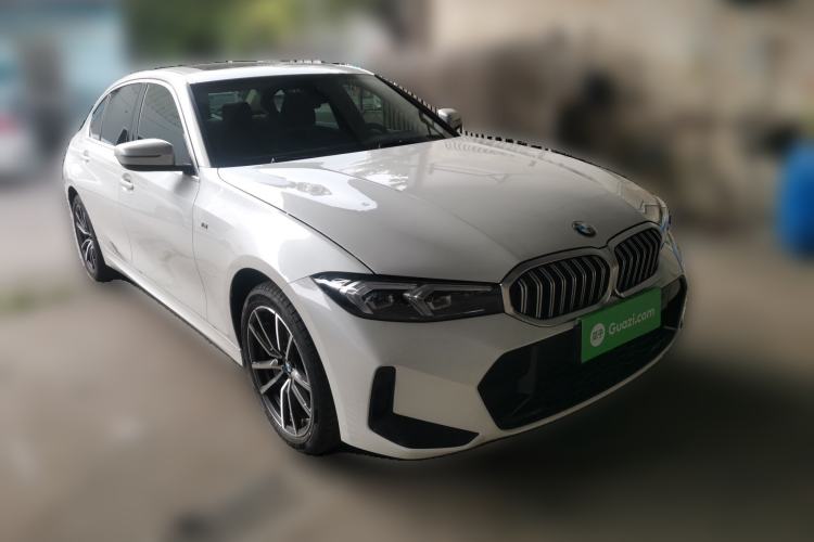 Used BMW 3 Series 2023 320Li M Sport Package Front Right 45 Deg