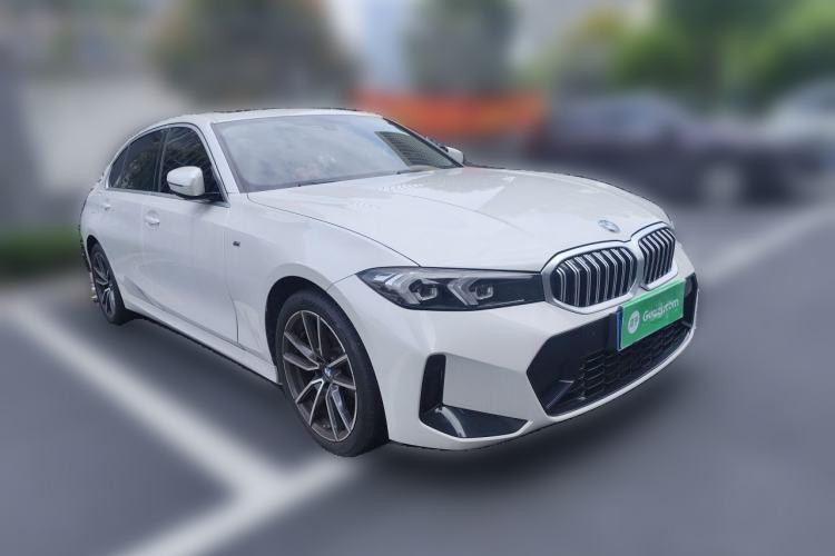 Used BMW 3 Series 2023 320Li M Sport Package Front Right 45 Deg
