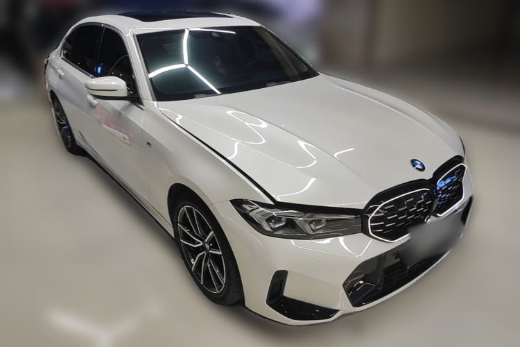Used BMW 3 Series 2023 325Li M Sport Package Front Right 45 Deg