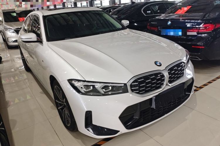 Used BMW 3 Series 2023 325Li M Sport Package Front Right 45 Deg