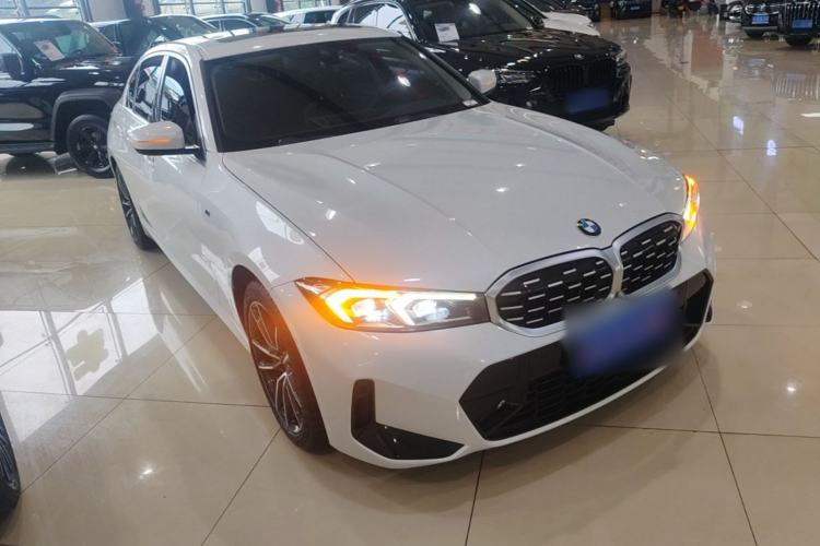 Used BMW 3 Series 2023 325Li M Sport Package Front Right 45 Deg