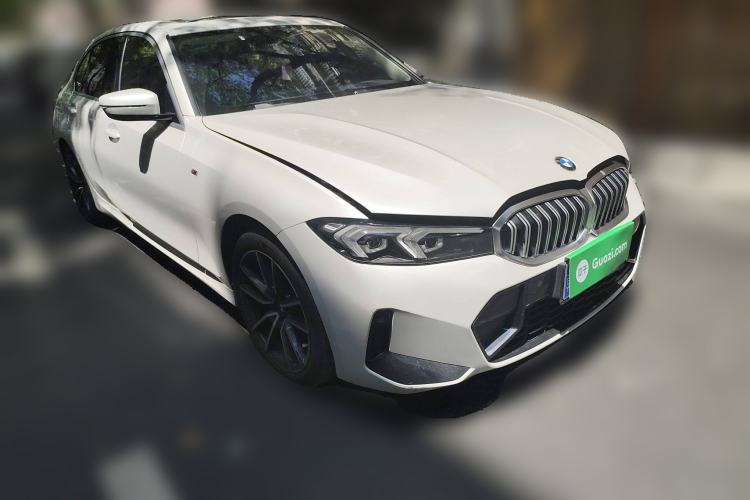 Used BMW 3 Series 2023 320Li M Sport Package Front Right 45 Deg