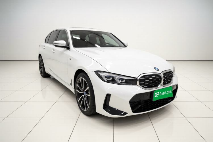 Used BMW 3 Series 2023 325Li M Sport Package Front Right 45 Deg