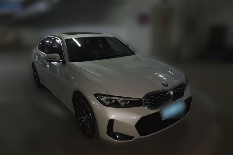 Used BMW 3 Series 2023 325Li M Sport Package Front Right 45 Deg