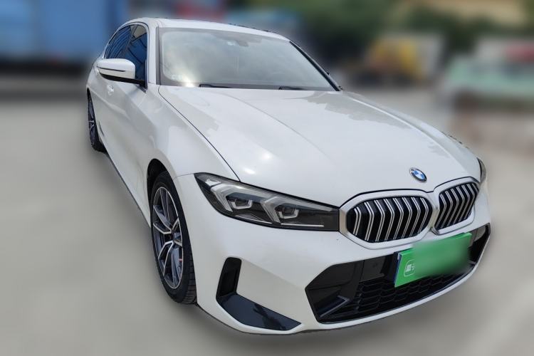 Used BMW 3 Series 2023 320Li M Sport Package Front Right 45 Deg