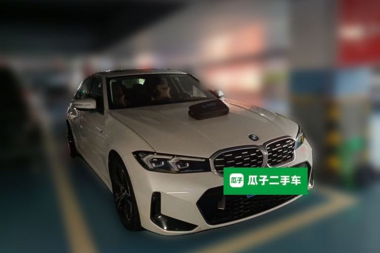 Used BMW 3 Series 2023 325i M Sport Package Front Right 45 Deg