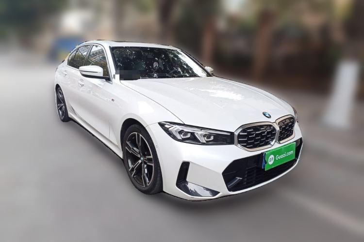 Used BMW 3 Series 2023 325i M Sport Package Front Right 45 Deg