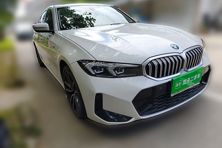 Used BMW 3 Series 2023 320Li M Sport Package Front Right 45 Deg